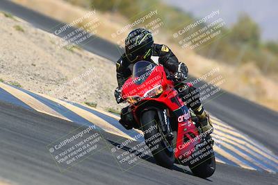 media/Mar-28-2022-Superbike Trackdays (Mon) [[b8603d0f67]]/Open Track Time/Turn 7/